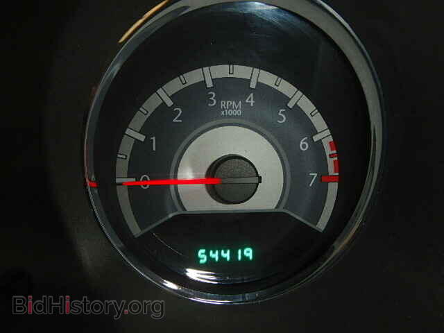 2011 CHRYSLER 200 - VIN: 1C3BC2FG1BN547515 - Фото 8