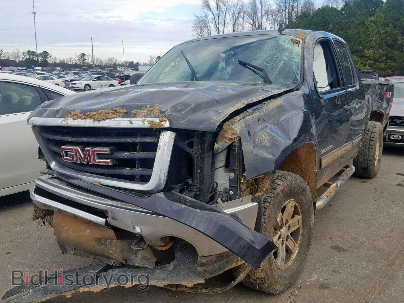2010 GMC SIERRA K15 - VIN: 1GTSKVE33AZ243799 - Фото 2