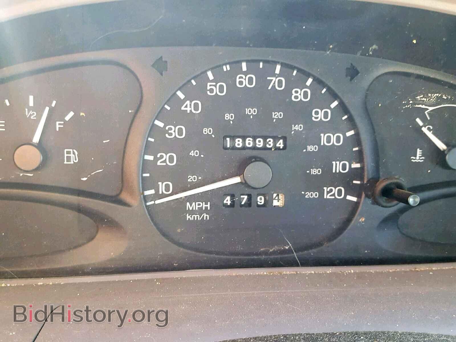 2002 FORD ESCORT - VIN: 3FAFP13P52R161473 - Фото 8