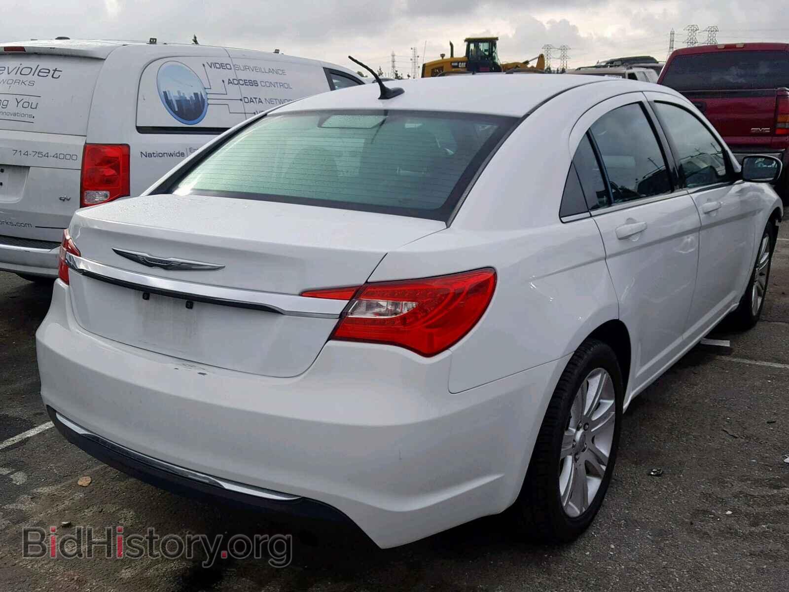 2012 CHRYSLER 200 - VIN: 1C3CCBAB1CN318379 - Фото 4