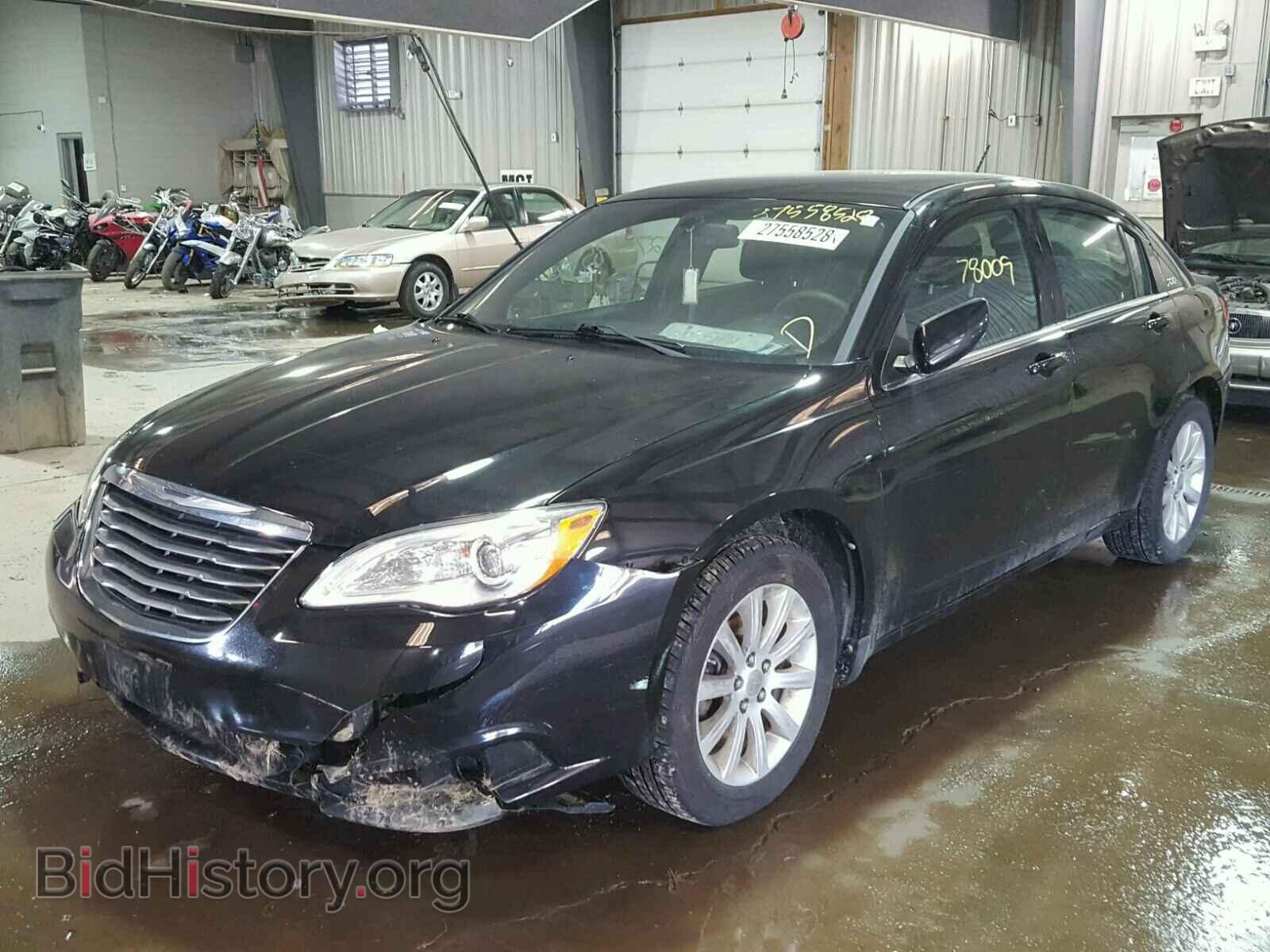 2013 CHRYSLER 200 - VIN: 1C3CCBBB7DN601188 - Фото 2