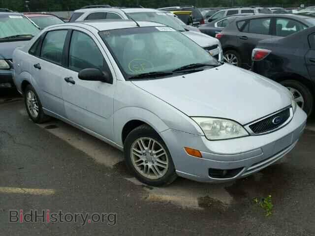 Photo 1FAFP34N85W161140 - FORD FOCUS 2005