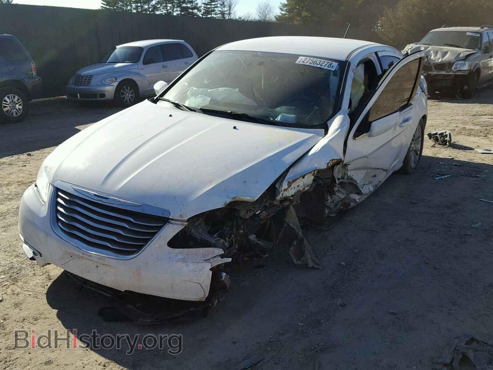 2012 CHRYSLER 200 - VIN: 1C3CCBAB0CN145468 - Фото 2