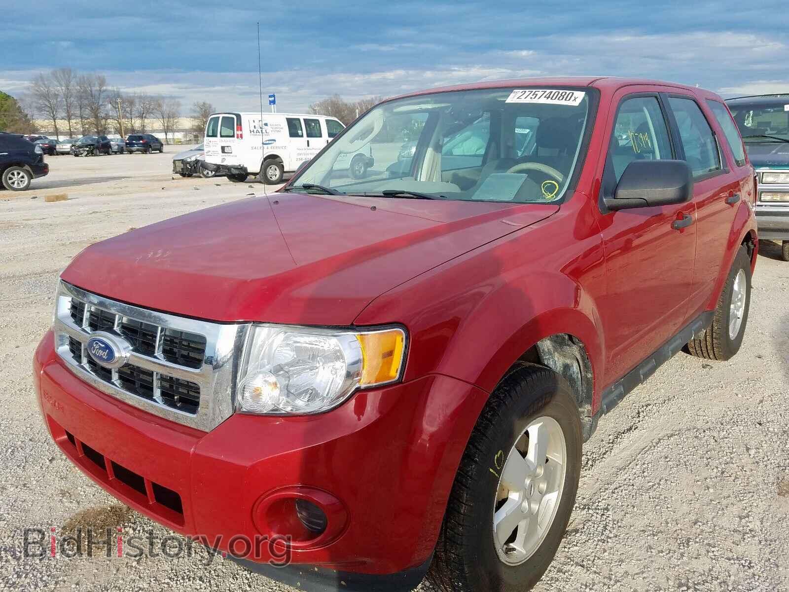 2011 FORD ESCAPE - VIN: 1FMCU0C74BKB69953 - Фото 2