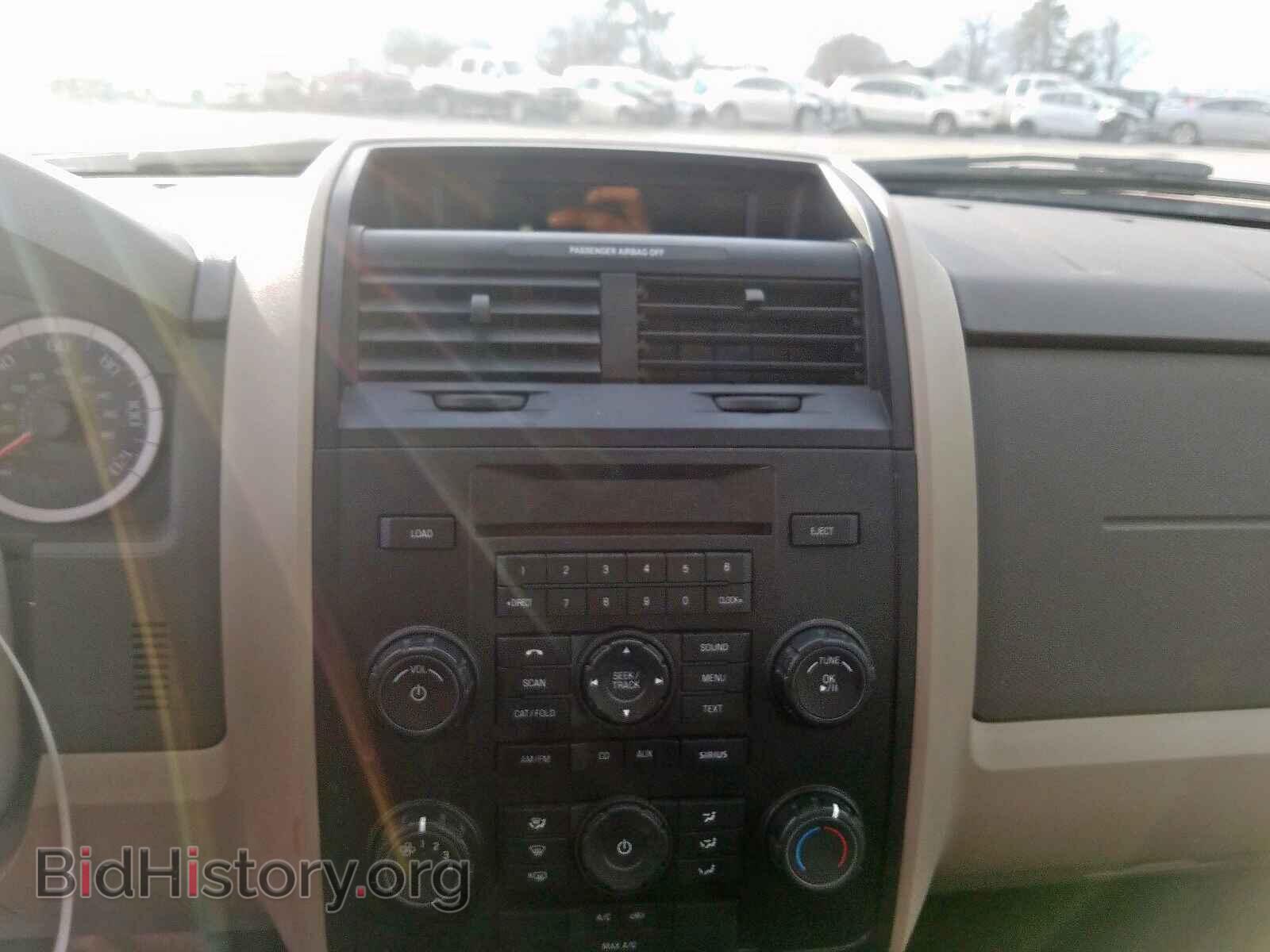 2011 FORD ESCAPE - VIN: 1FMCU0C74BKB69953 - Фото 9