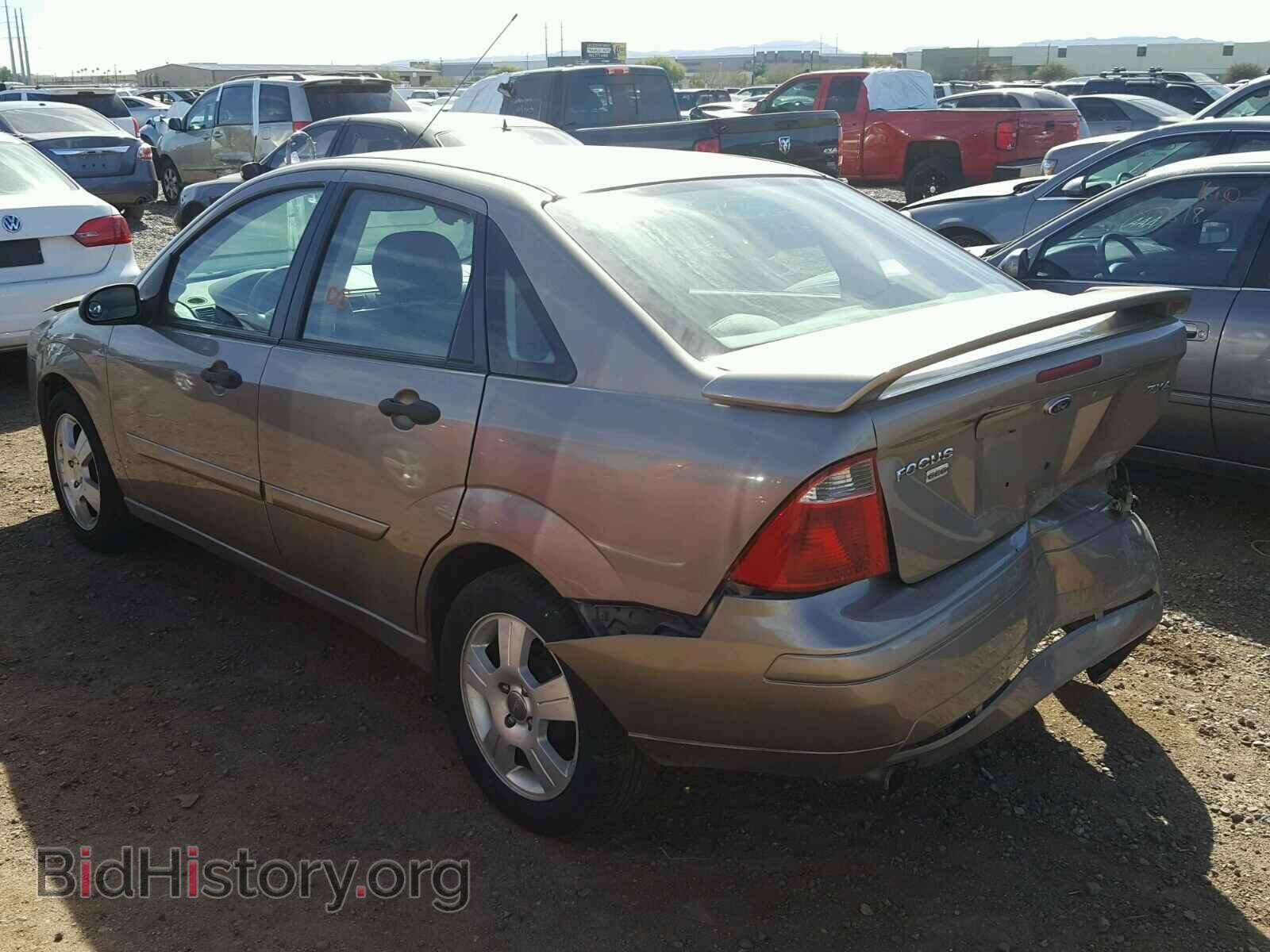 2005 FORD FOCUS - VIN: 1FAFP34N25W280009 - Фото 3