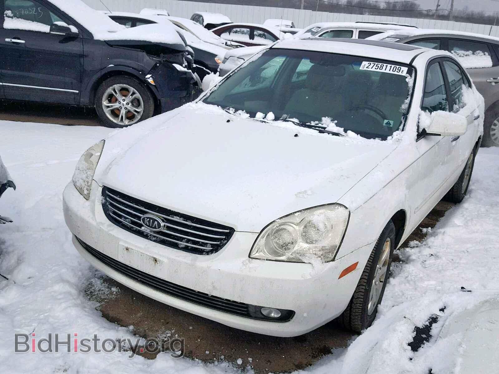 2007 KIA OPTIMA - VIN: KNAGE123X75102901 - Фото 2