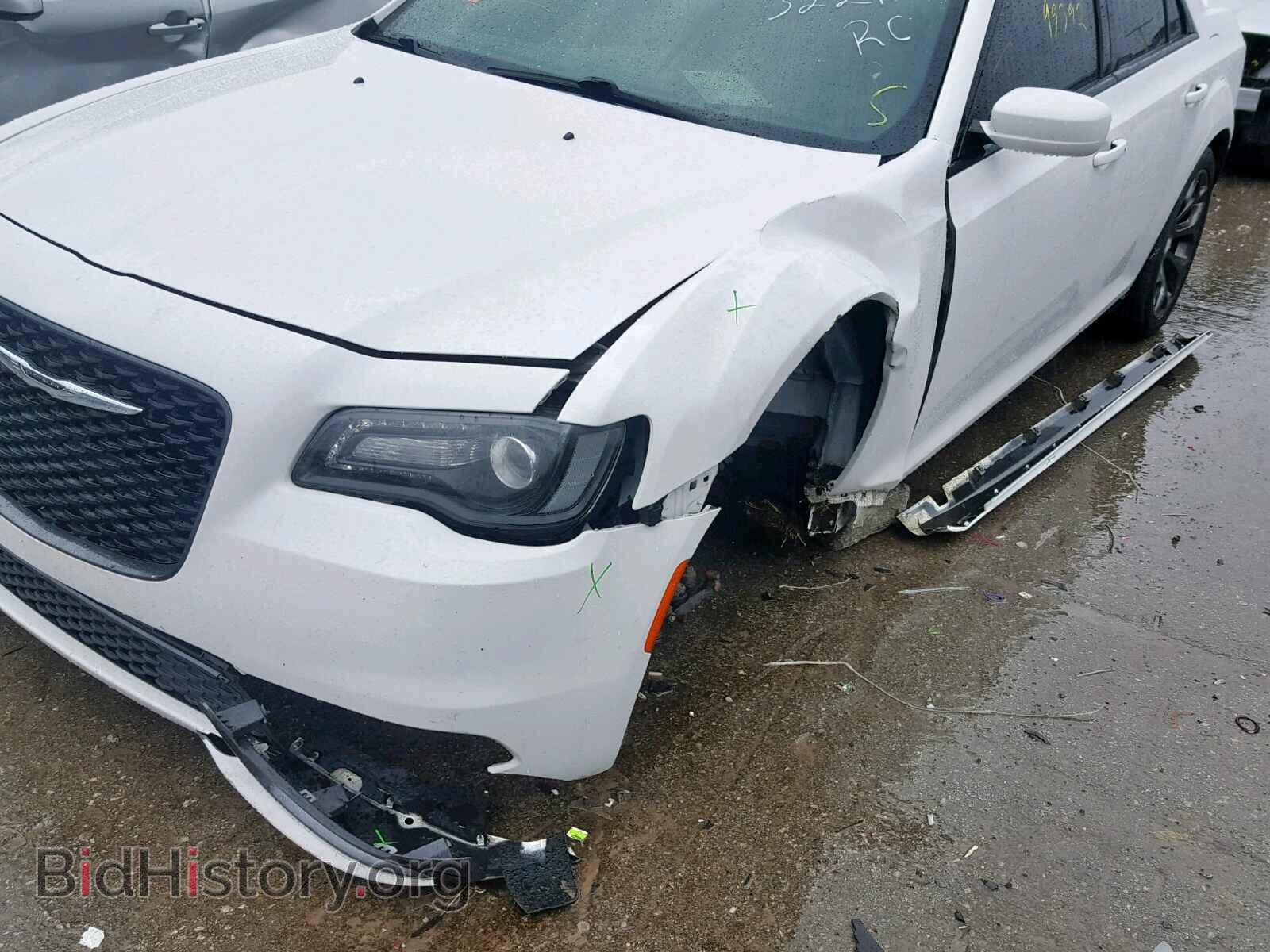 2015 CHRYSLER 300 - VIN: 2C3CCABT5FH803221 - Фото 9