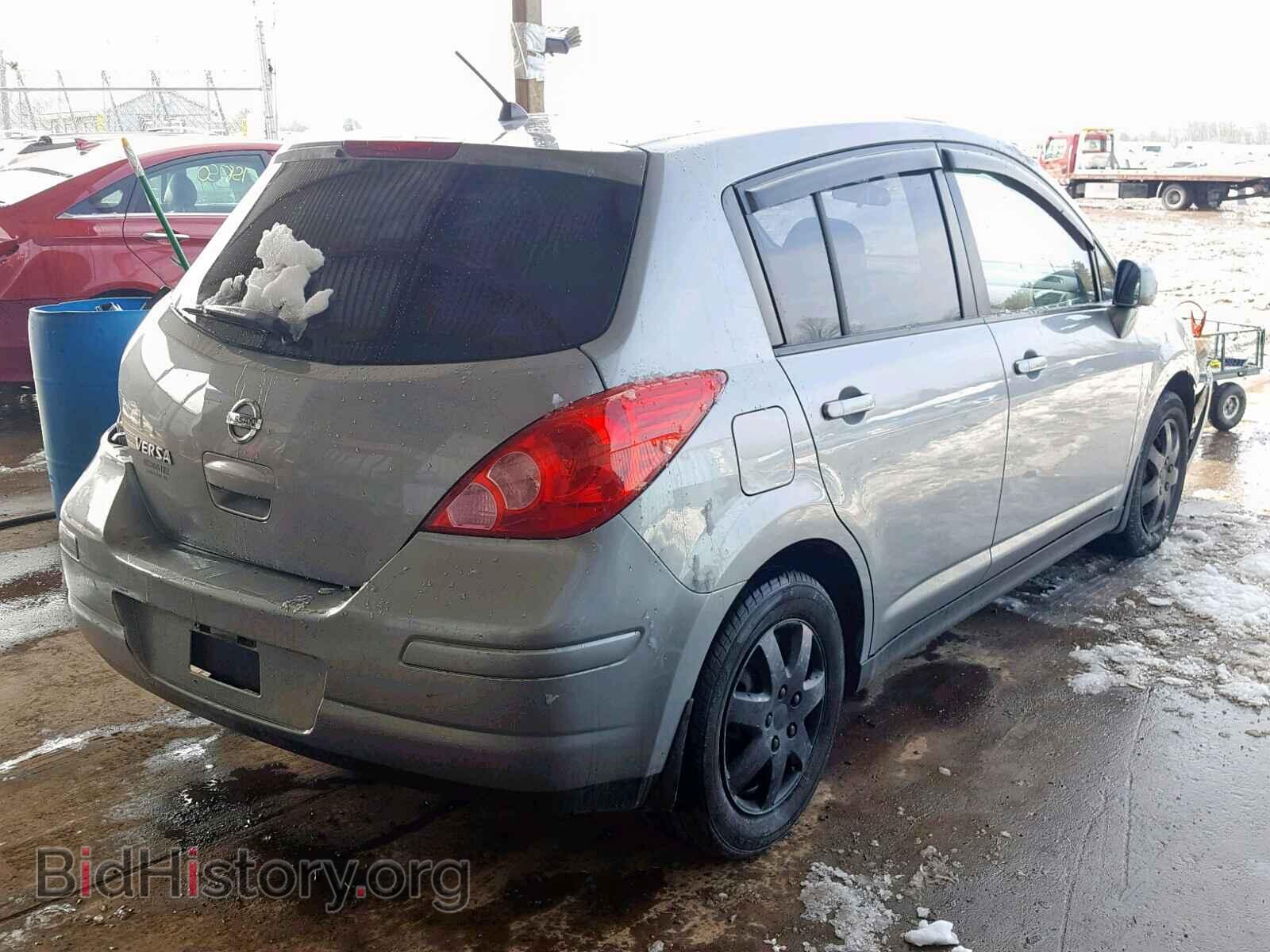 2008 NISSAN VERSA - VIN: 3N1BC13E28L358229 - Фото 4