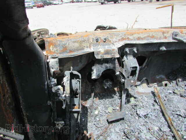 2003 CADILLAC DEVILLE - VIN: 1G6KD54Y43U210515 - Photo 8