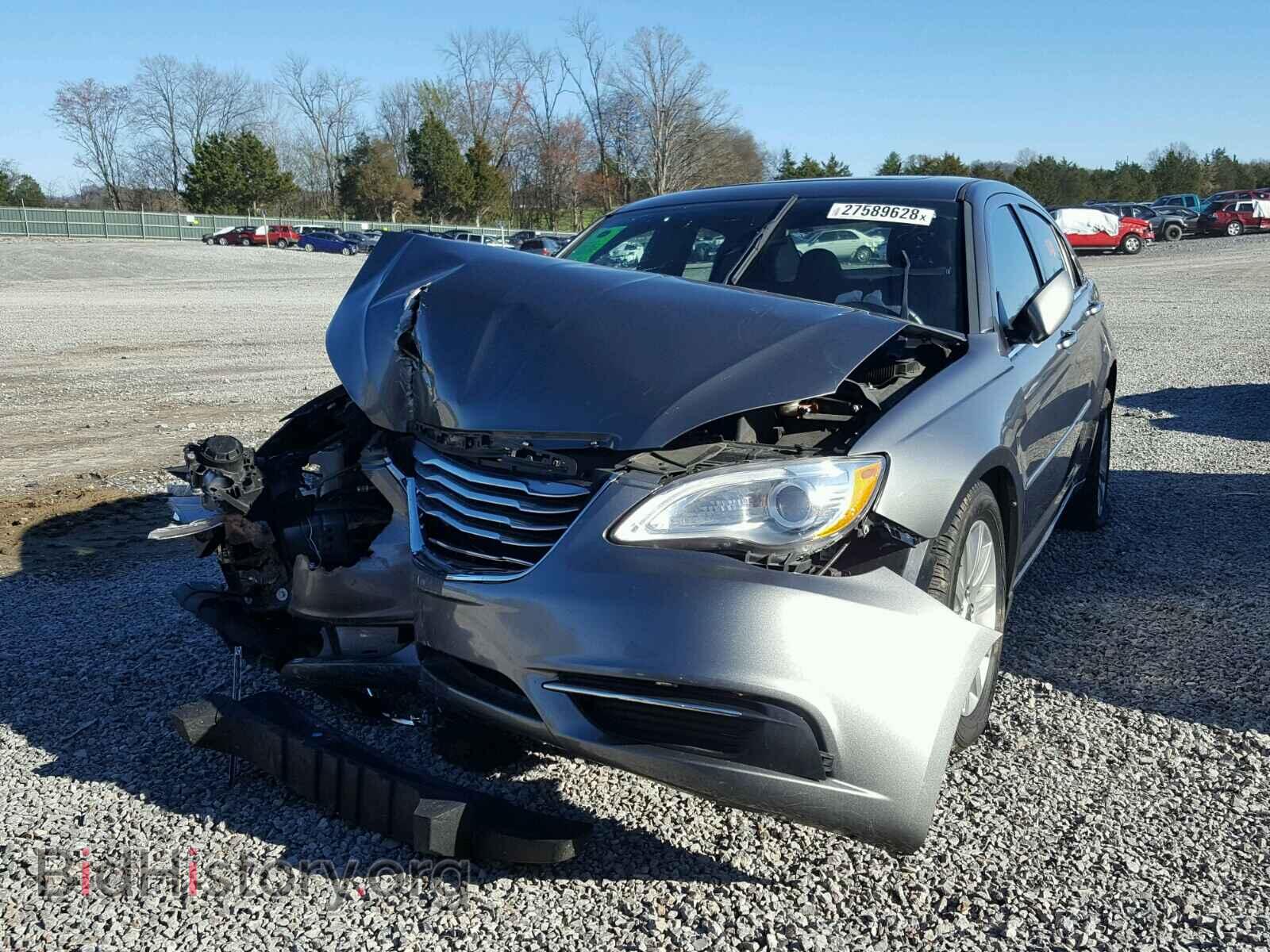 2013 CHRYSLER 200 - VIN: 1C3CCBBG1DN659390 - Фото 2
