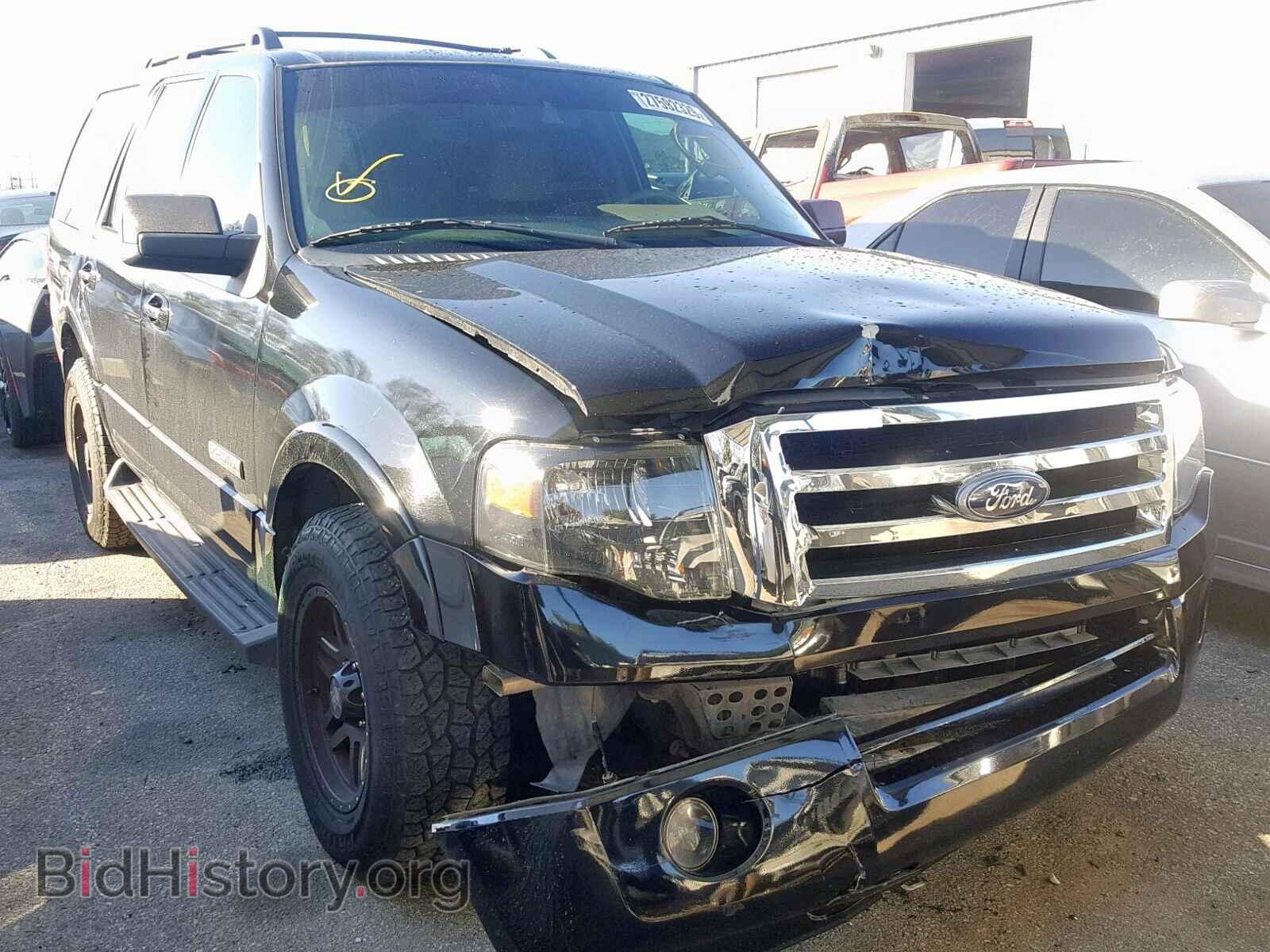 Photo  - FORD EXPEDITION 2008