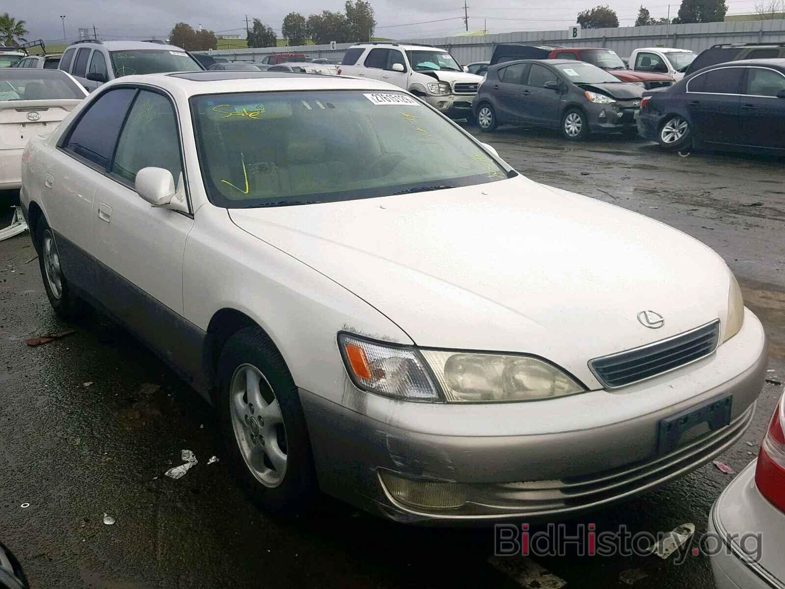 Фотография JT8BF22G2V0067203 - LEXUS ES300 1997