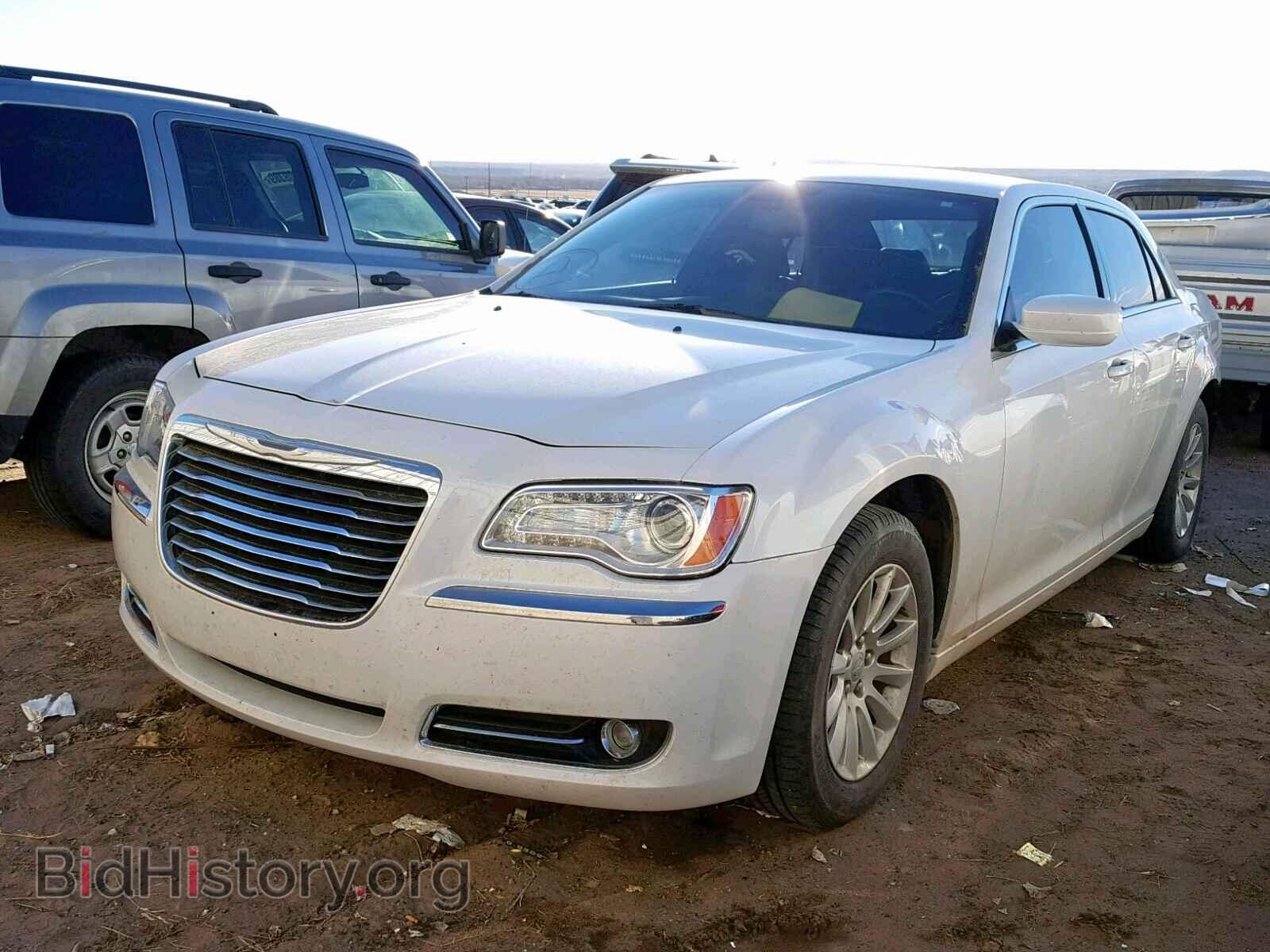 2014 CHRYSLER 300 - VIN: 2C3CCAAG9EH337022 - Фото 2