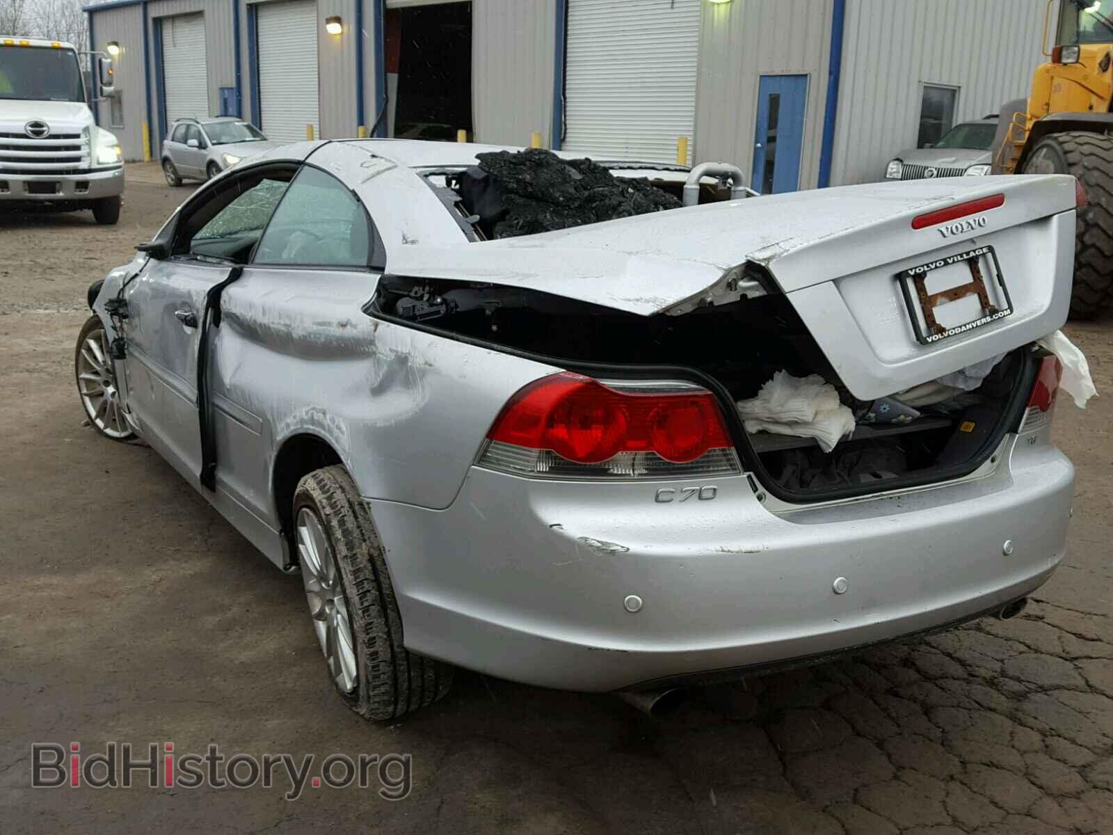 2008 VOLVO C70 - VIN: YV1MC672X8J048592 - Фото 3