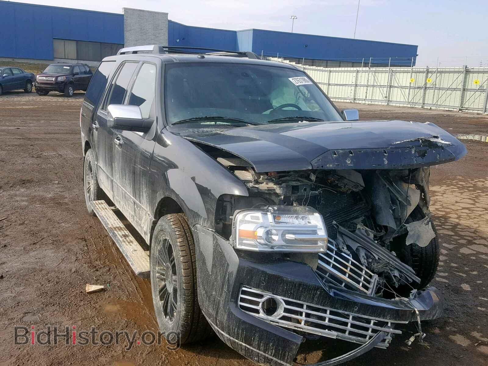 Photo  - LINCOLN NAVIGATOR 2010