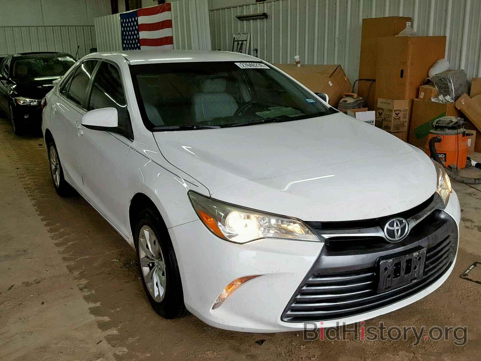 Photo 4T4BF1FK4GR523158 - TOYOTA CAMRY 2016