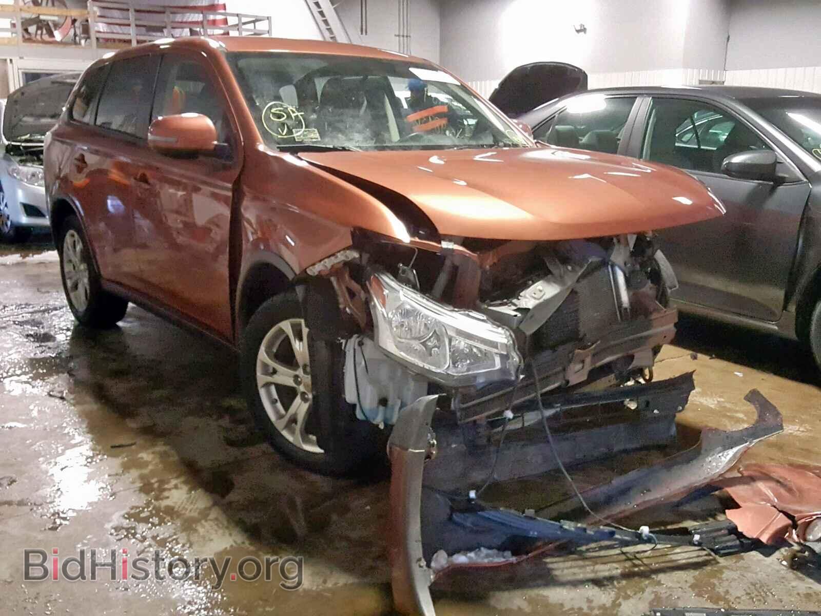 Photo  - MITSUBISHI OUTLANDER 2015