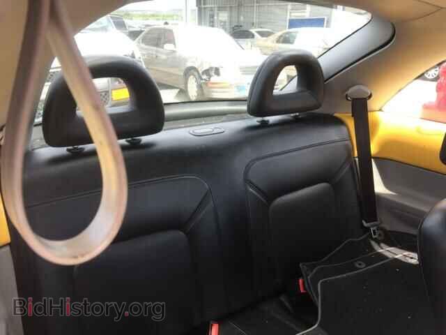 2000 VOLKSWAGEN BEETLE - VIN: 3VWCD21C3YM487058 - Фото 6