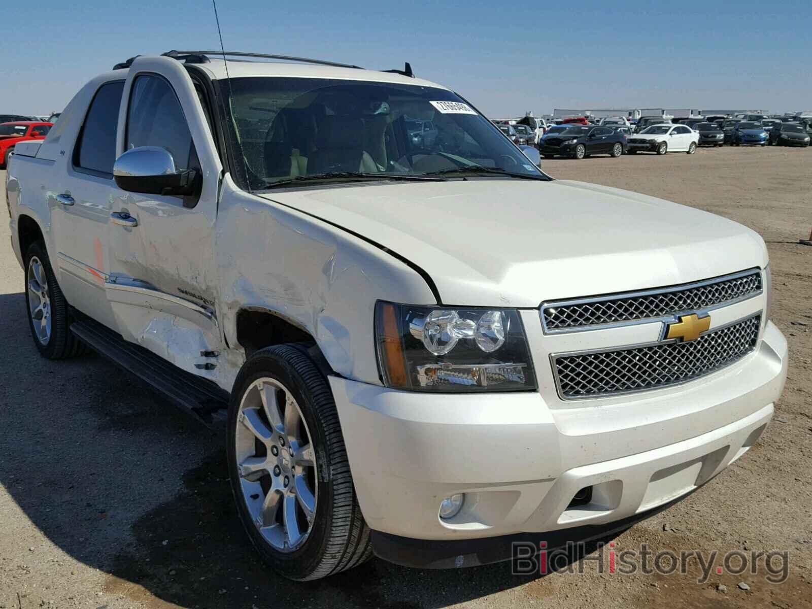 Photo 3GNTKGE79CG303873 - CHEVROLET AVALANCHE 2012
