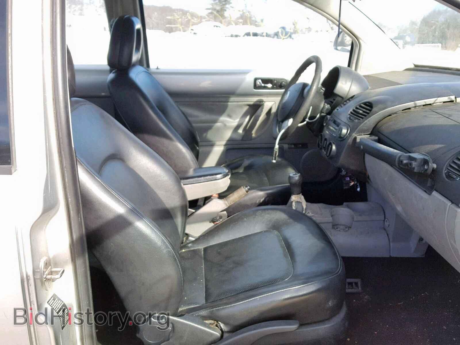 2000 VOLKSWAGEN BEETLE - VIN: 3VWCC21C4YM405020 - Фото 5