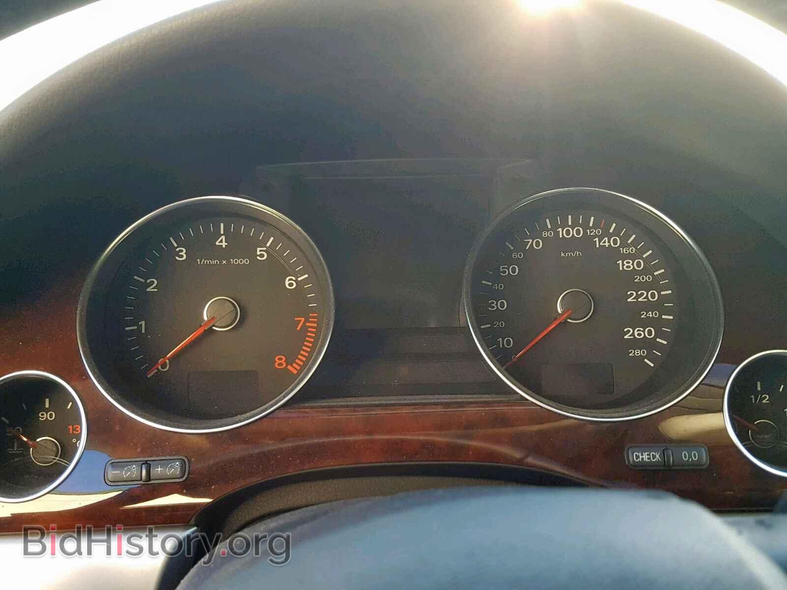 2010 AUDI A8 - VIN: WAURVAFA4AN007159 - Фото 8