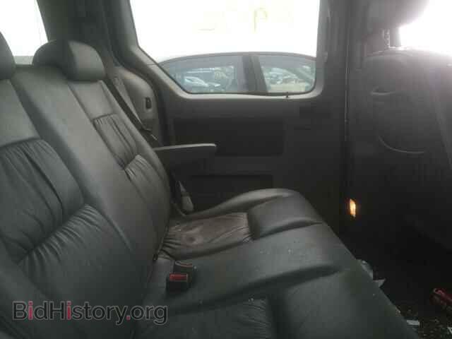 2006 Ford FREESTAR (VIN 2FMDA52276BA21716) — фото 6 из 10