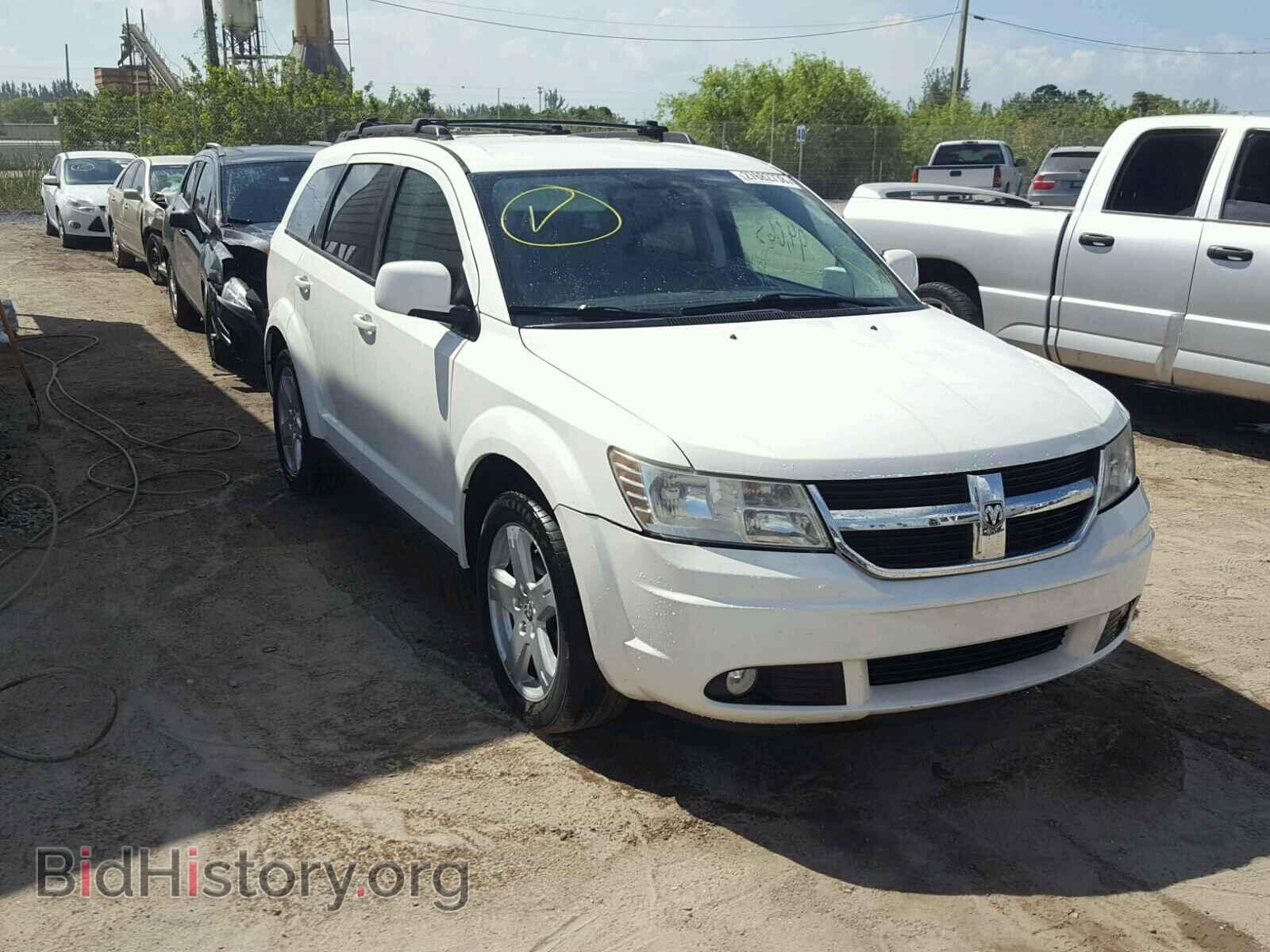 Фотография 3D4PH5FVXAT169621 - DODGE JOURNEY 2010