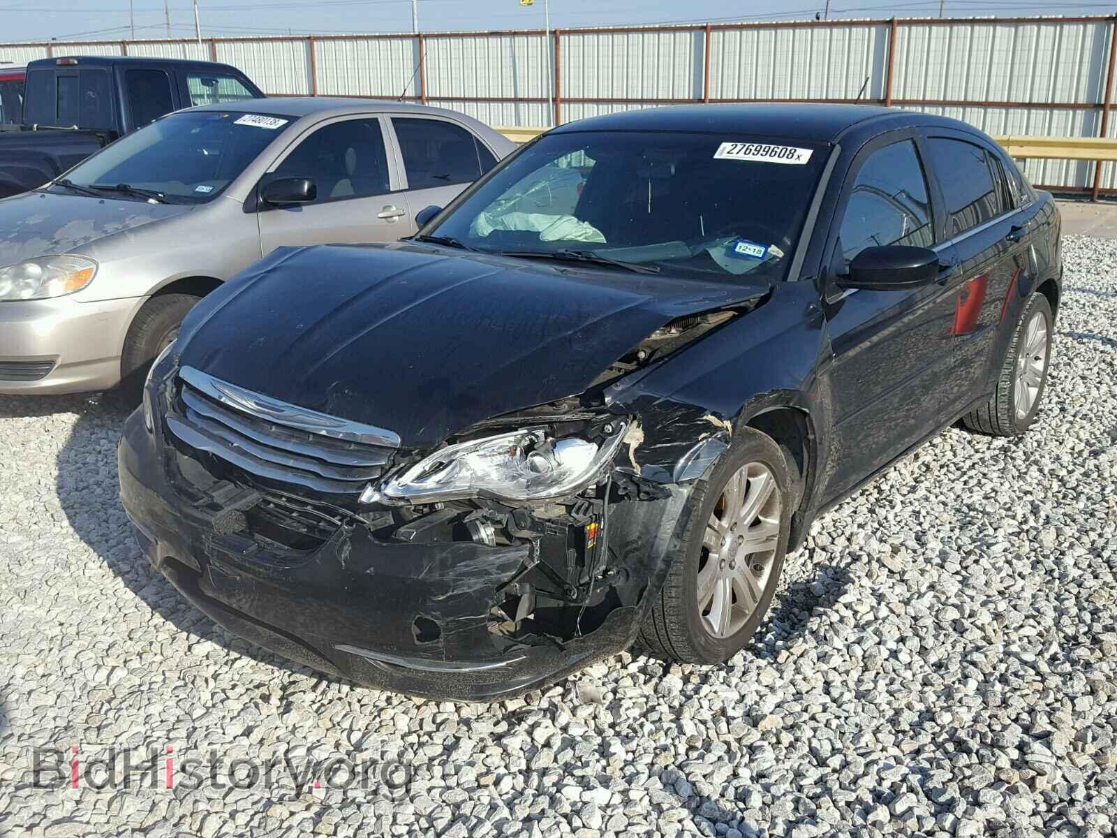 2012 CHRYSLER 200 - VIN: 1C3CCBAB8CN317343 - Фото 2