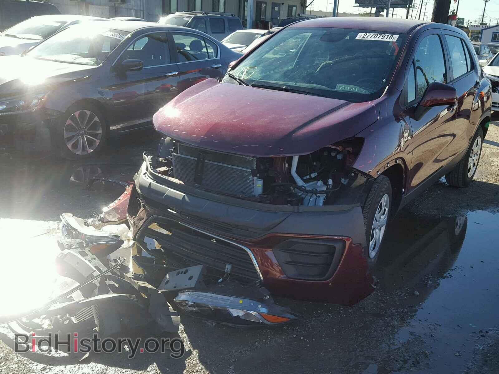 2017 CHEVROLET TRAX - VIN: 3GNCJKSB3HL170878 - Фото 2