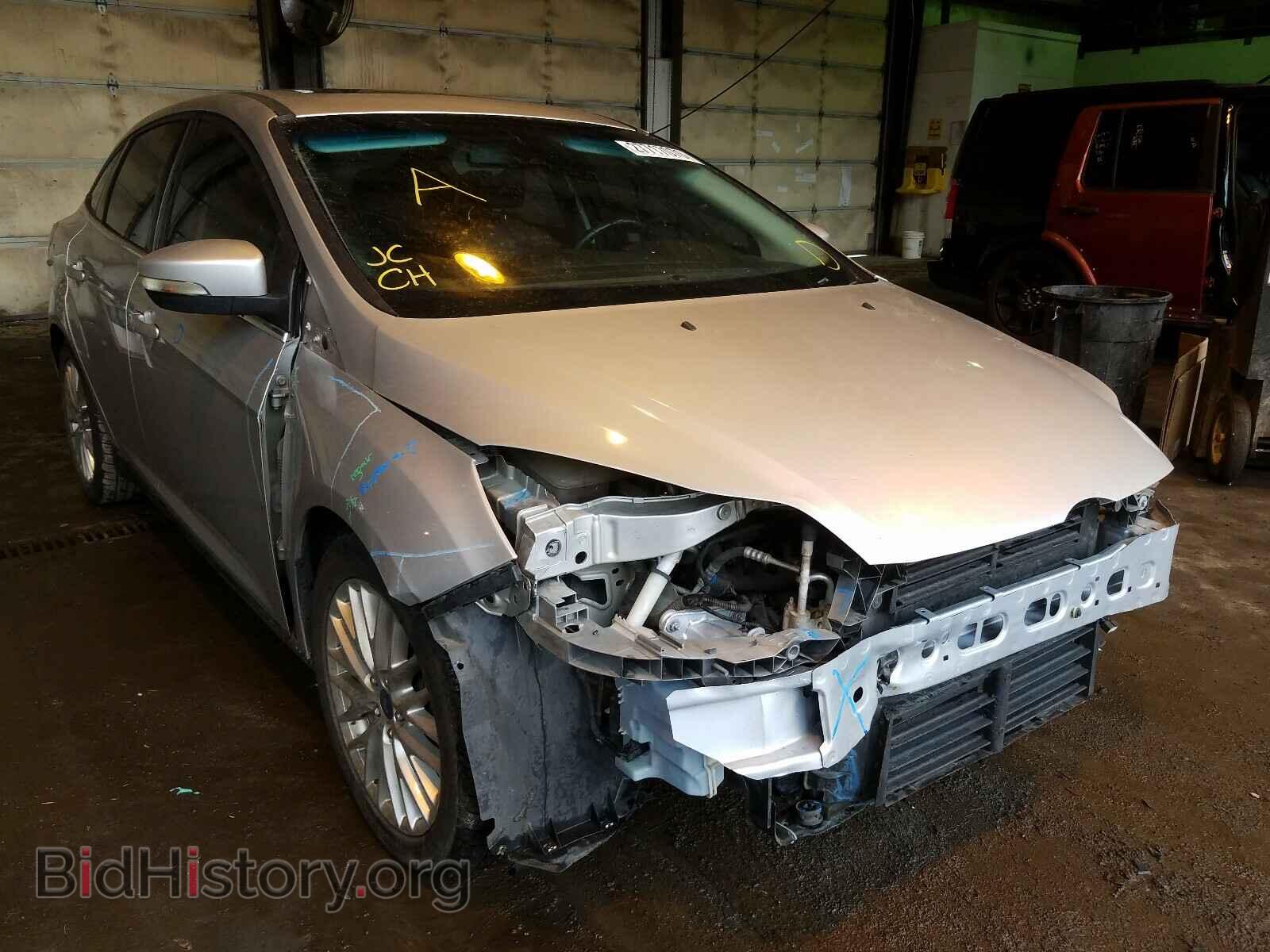Photo 1FAHP3H28CL222820 - FORD FOCUS 2012