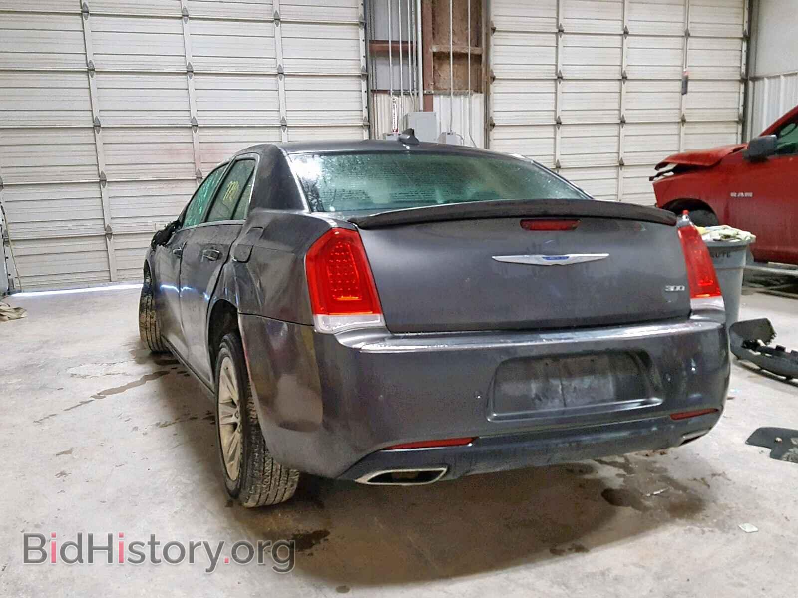 2018 CHRYSLER 300 - VIN: 2C3CCAAG8JH254904 - Фото 3