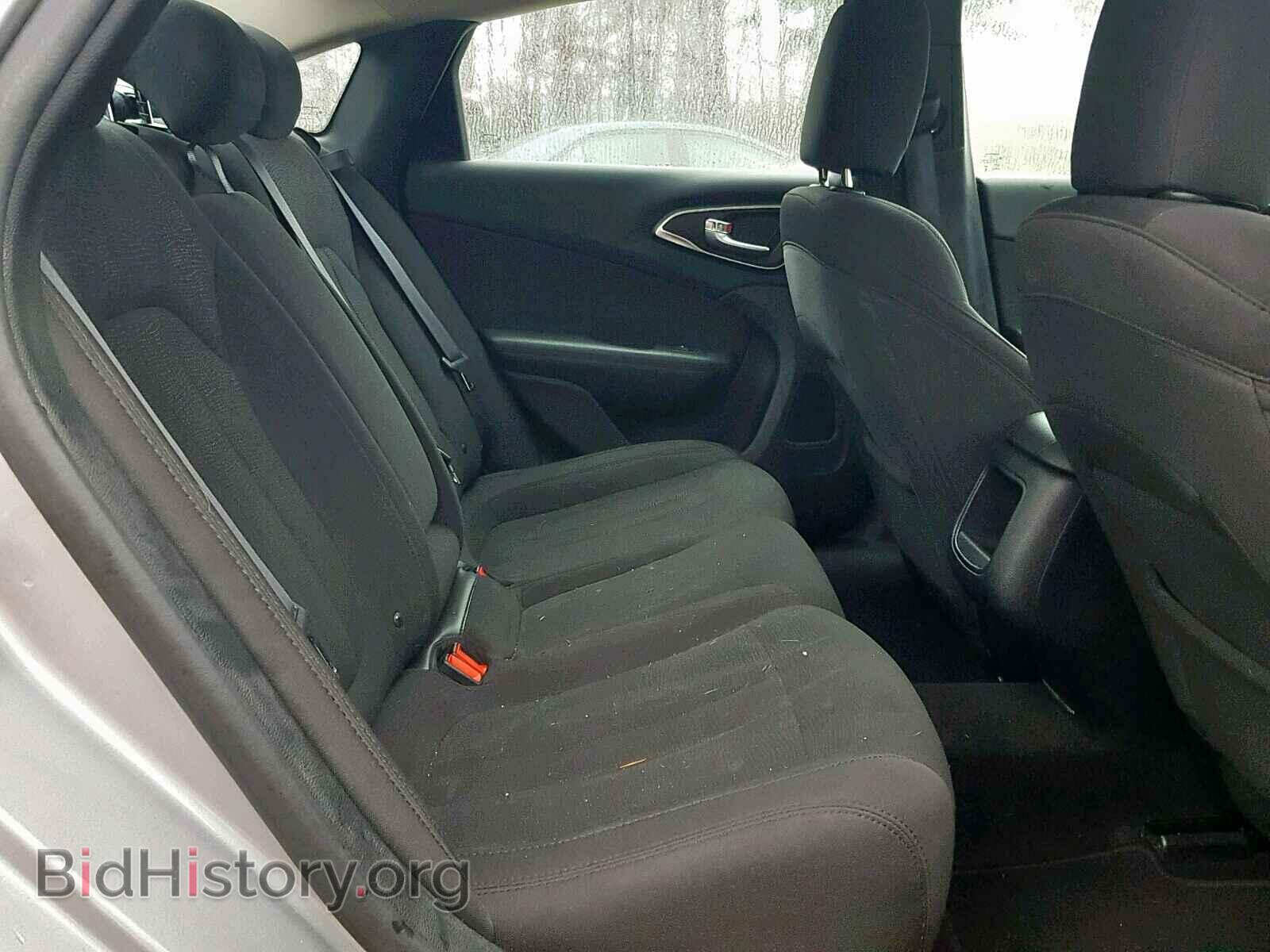 2016 CHRYSLER 200 - VIN: 1C3CCCAB9GN140975 - Фото 6