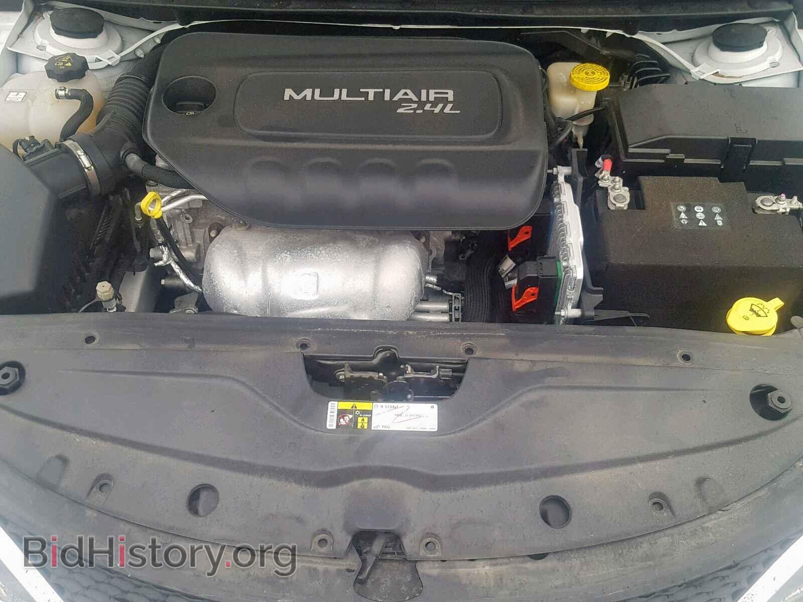 2016 CHRYSLER 200 - VIN: 1C3CCCAB9GN109631 - Photo 7