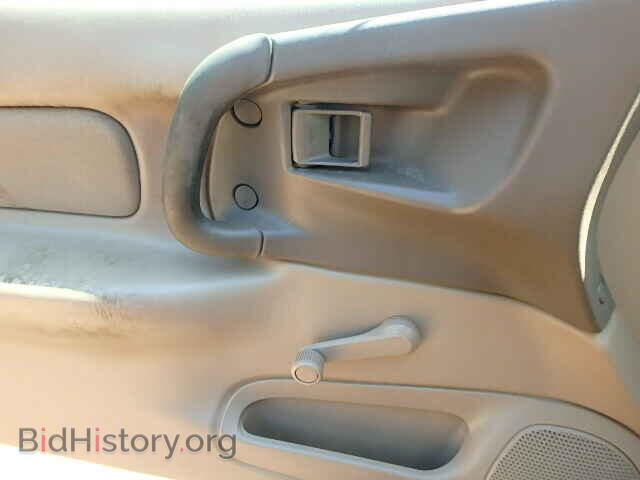 2002 FORD ESCORT - VIN: 3FAFP113X2R141011 - Фото 10