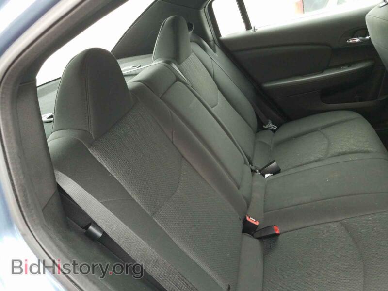 2011 Chrysler 200 (VIN 1C3BC1FB3BN592924) — фото 6 из 10