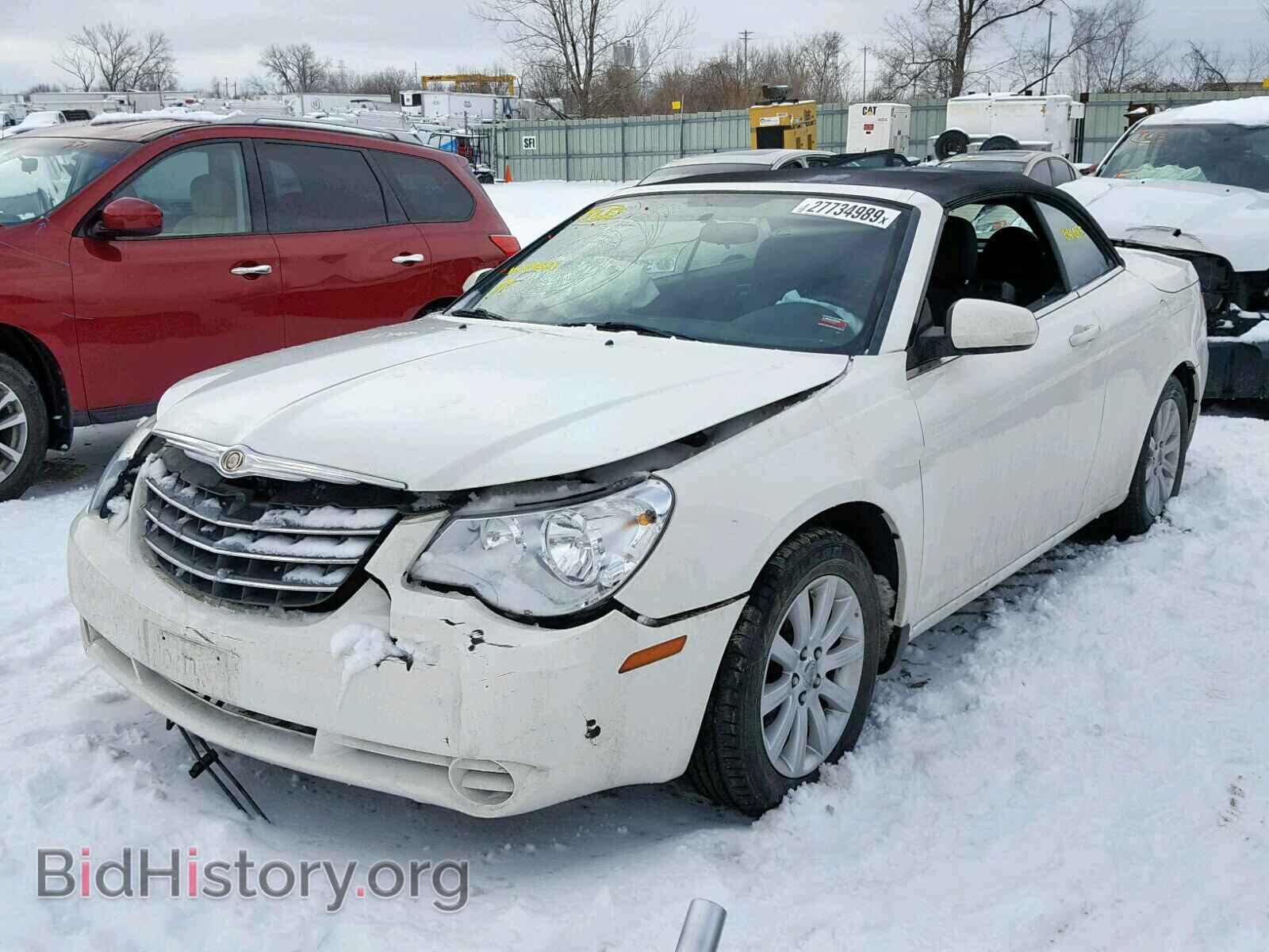 2010 CHRYSLER SEBRING - VIN: 1C3BC5ED4AN219223 - Фото 2