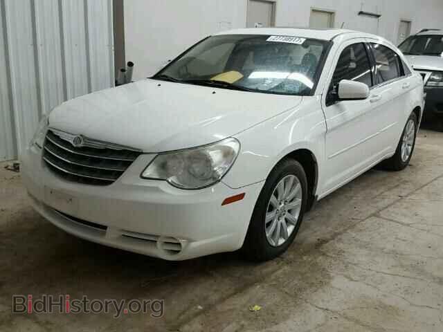 2010 CHRYSLER SEBRING - VIN: 1C3CC5FDXAN133398 - Фото 2