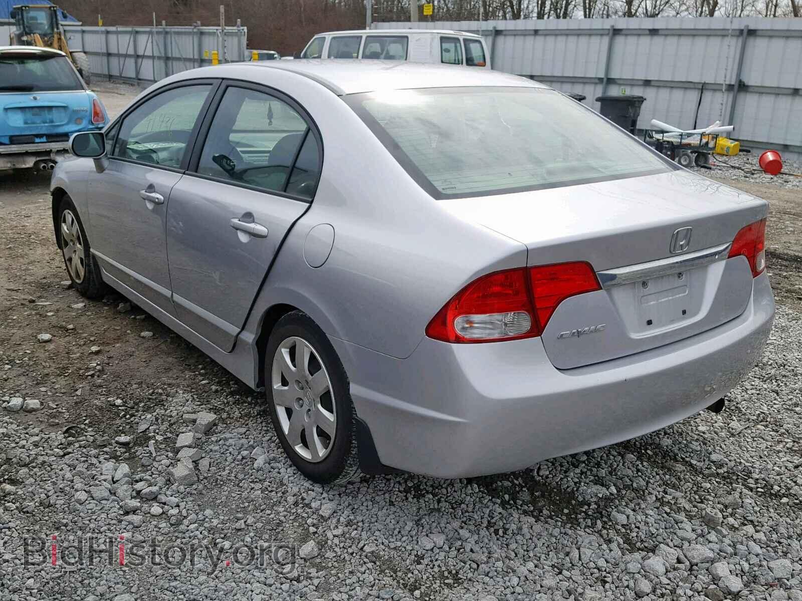 2011 HONDA CIVIC LX - VIN: 19XFA1F59BE048106 - Фото 3