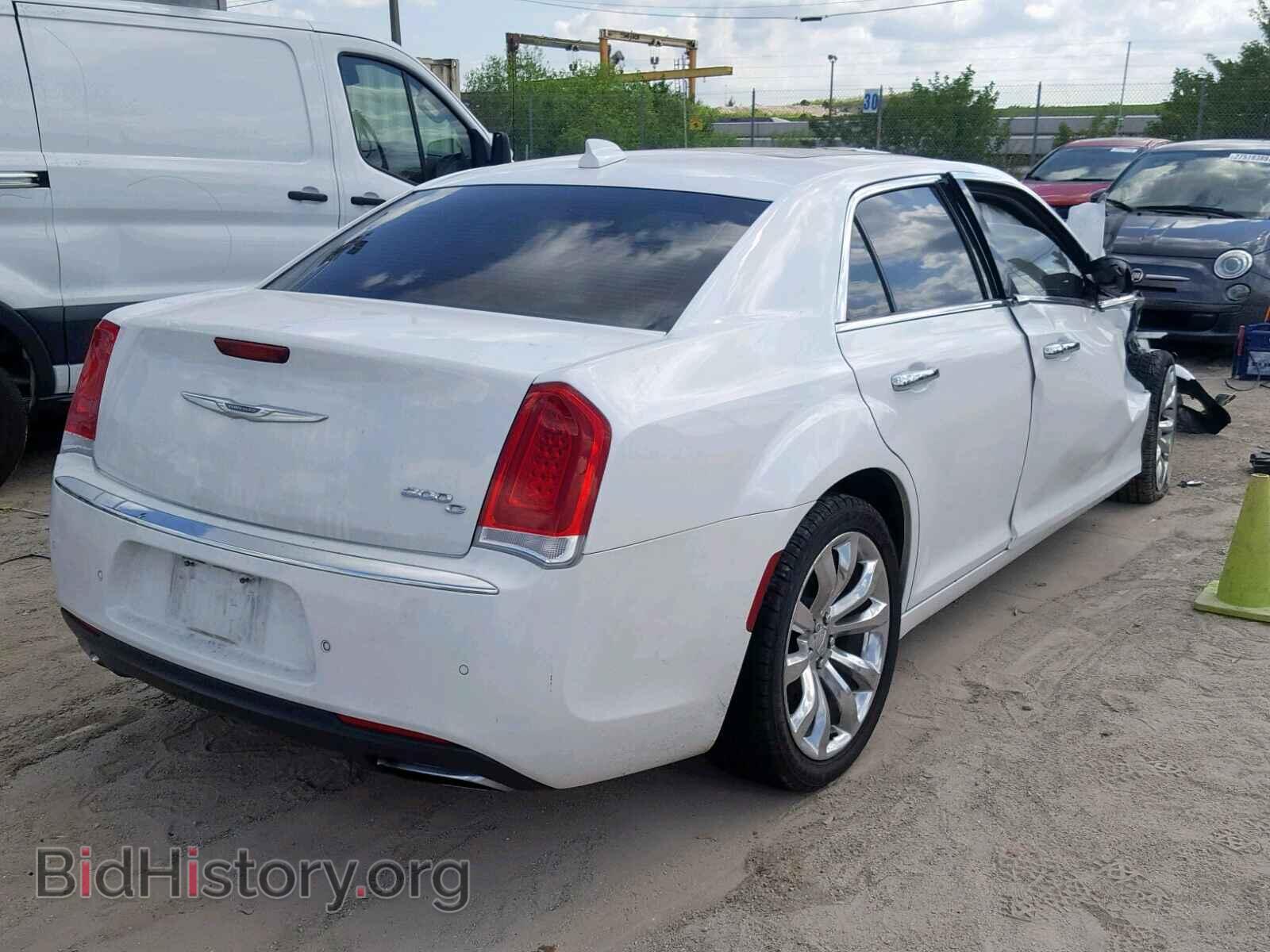 2016 CHRYSLER 300 - VIN: 2C3CCAET5GH164223 - Фото 4