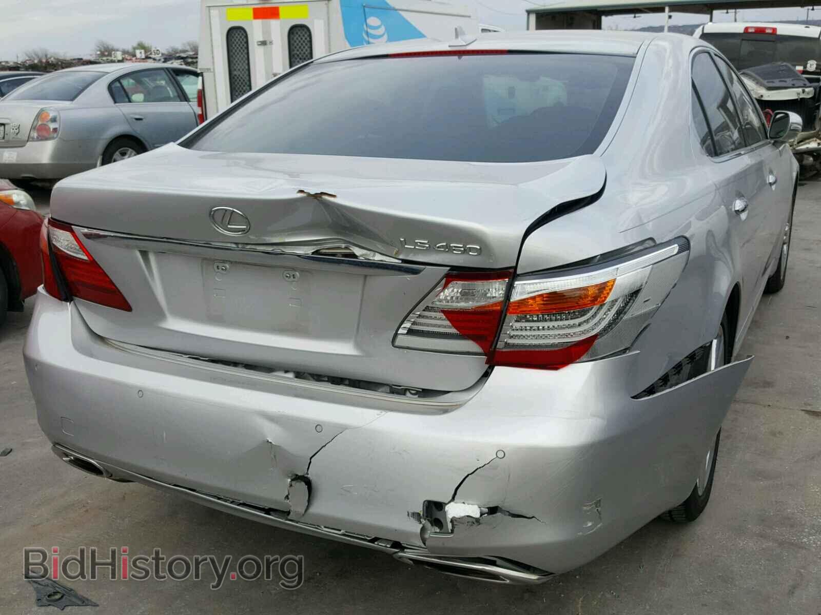 2011 LEXUS LS460 - VIN: JTHBL5EF5B5102800 - Photo 4