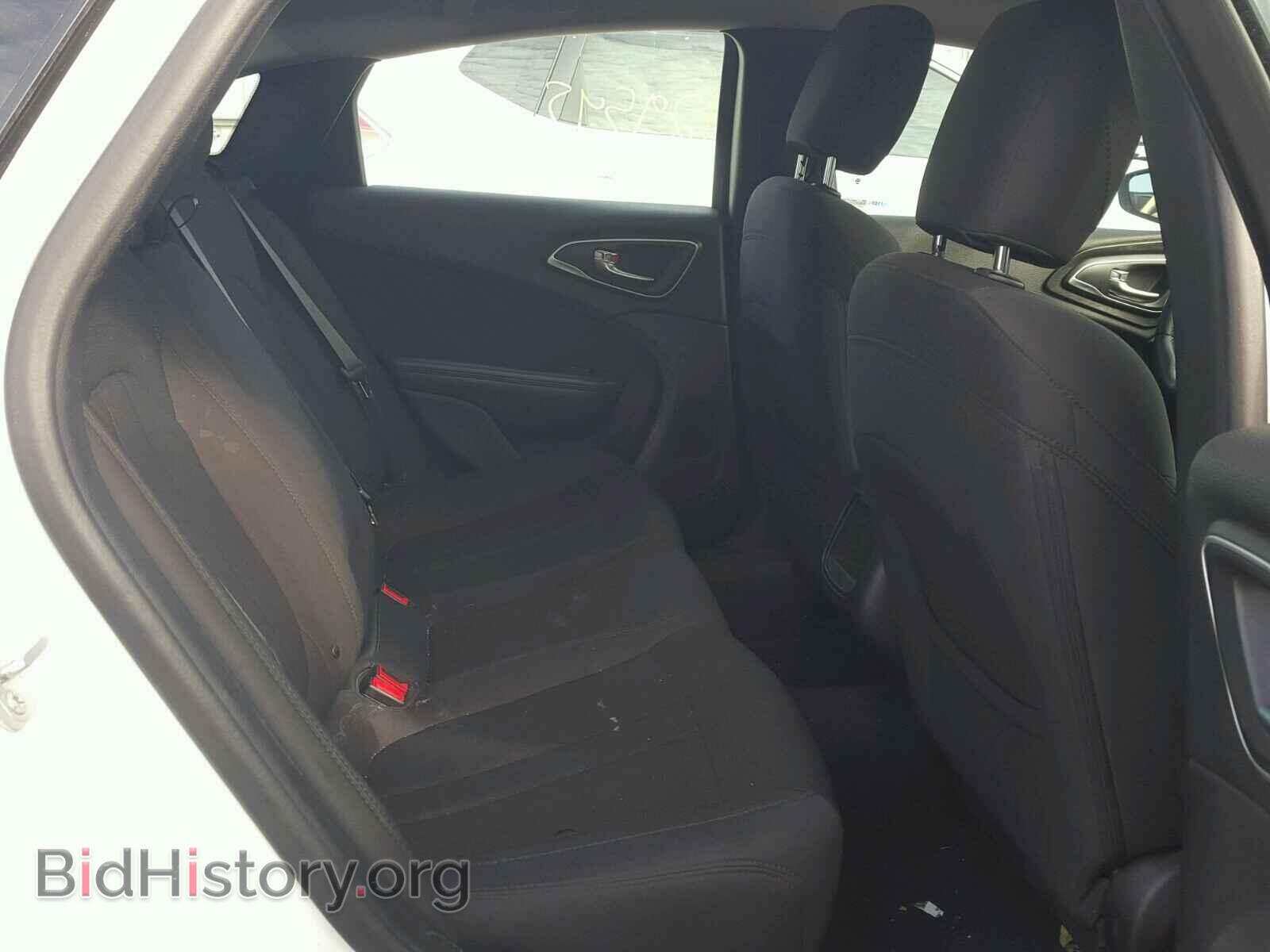 2015 CHRYSLER 200 - VIN: 1C3CCCAB5FN529868 - Фото 6