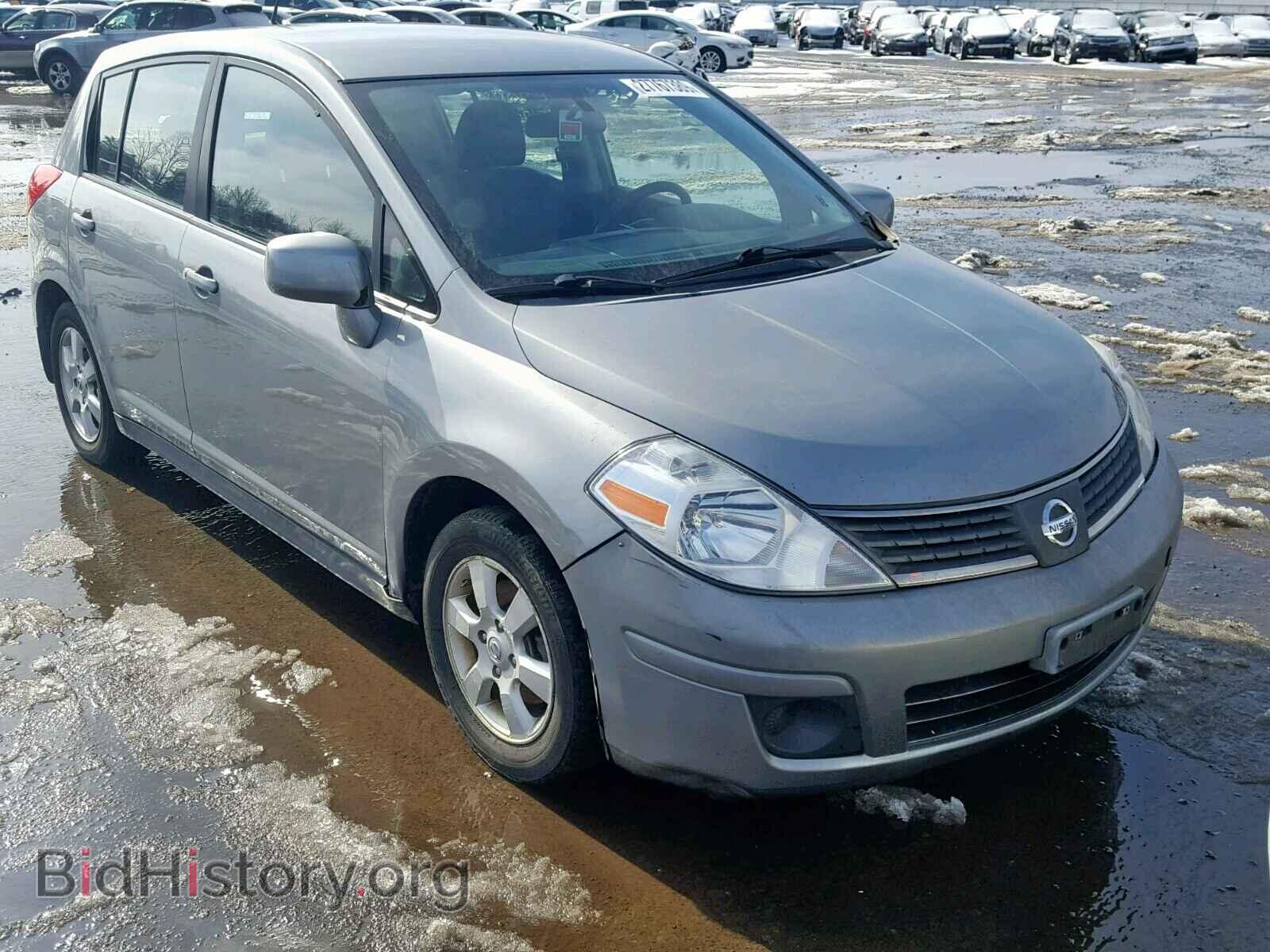 Photo  - NISSAN VERSA 2008