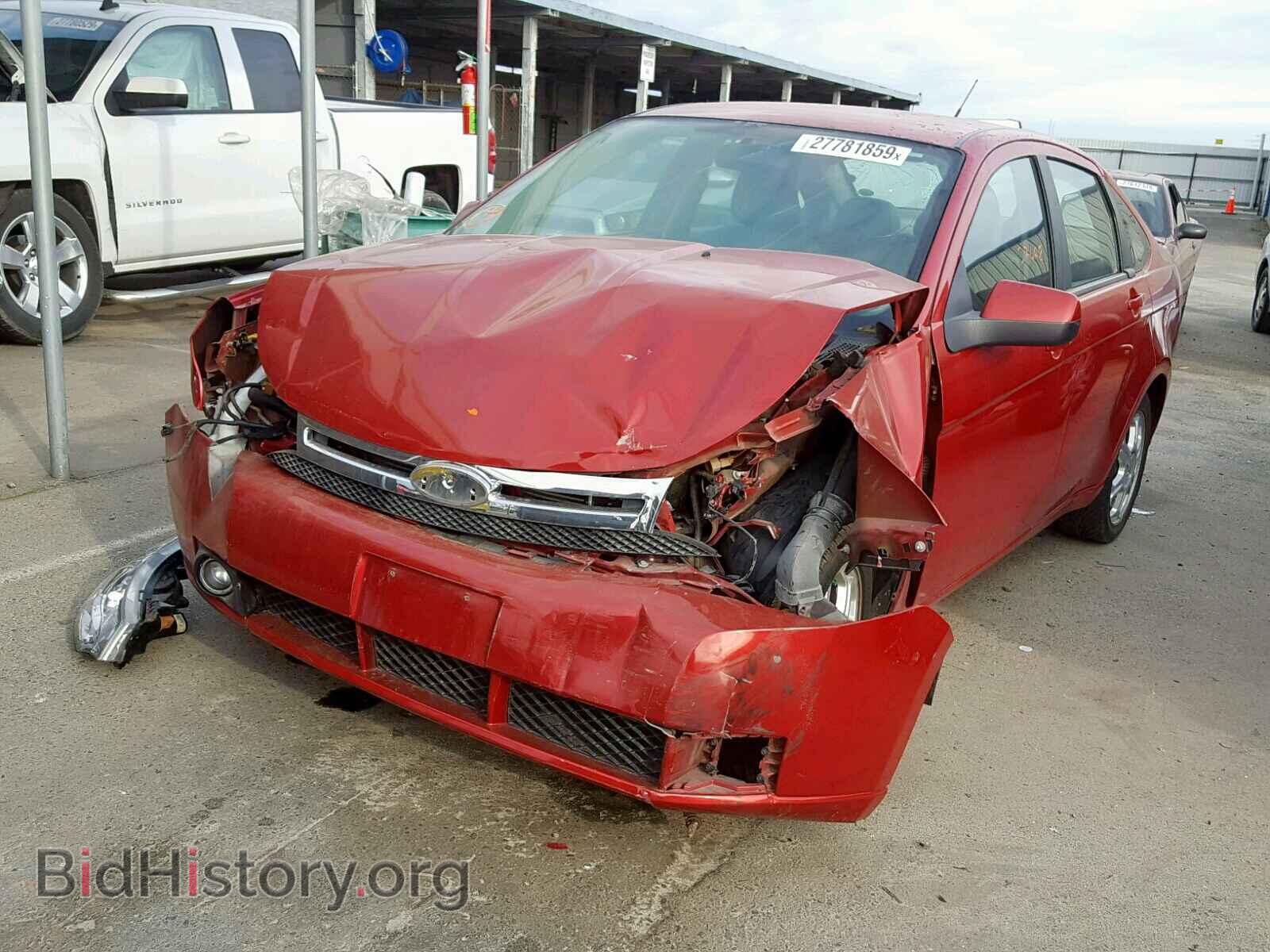 2009 FORD FOCUS - VIN: 1FAHP36NX9W212908 - Фото 2