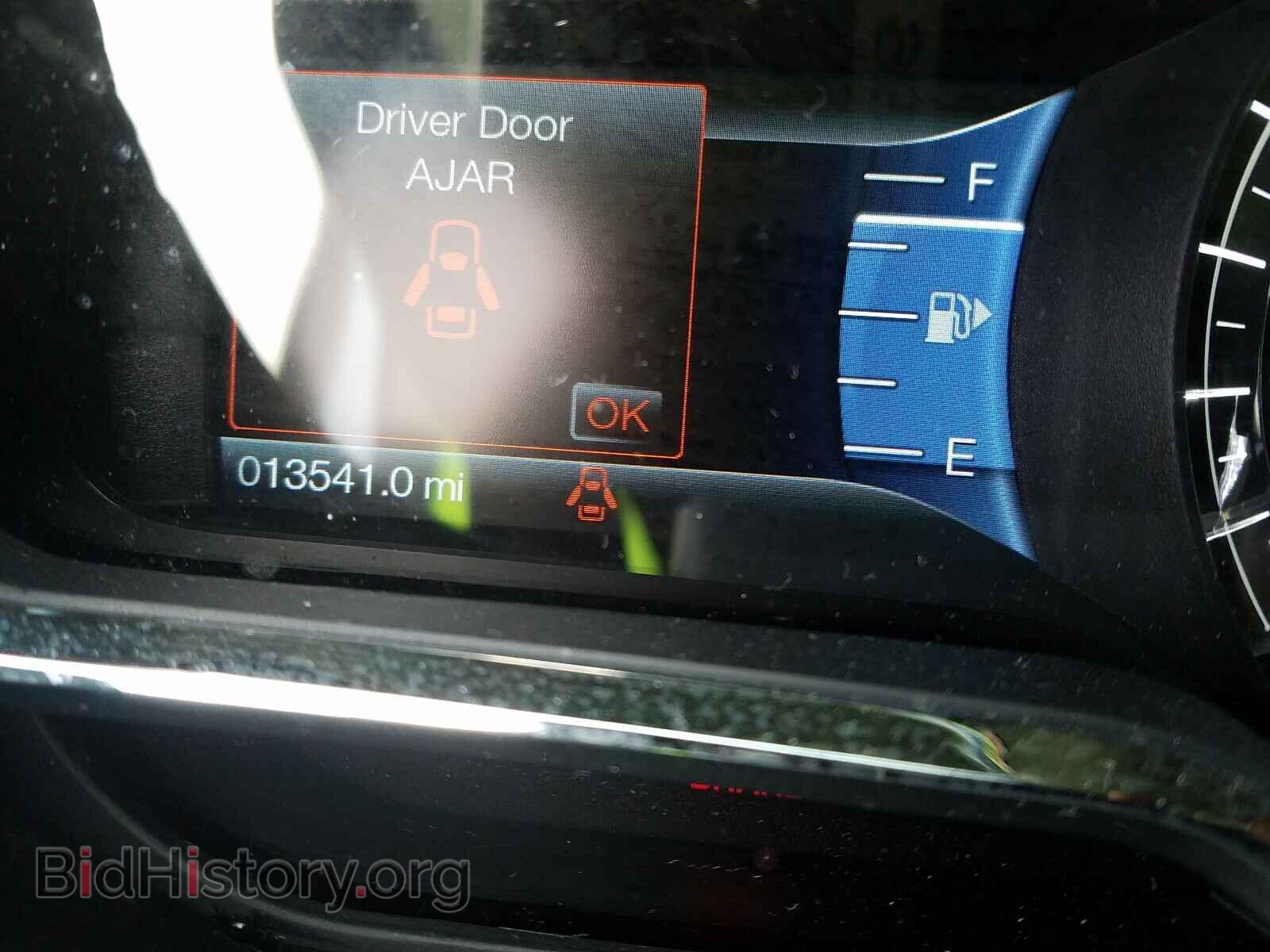 2019 LINCOLN MKT - VIN: 2LMHJ5AT7KBL04174 - Фото 8