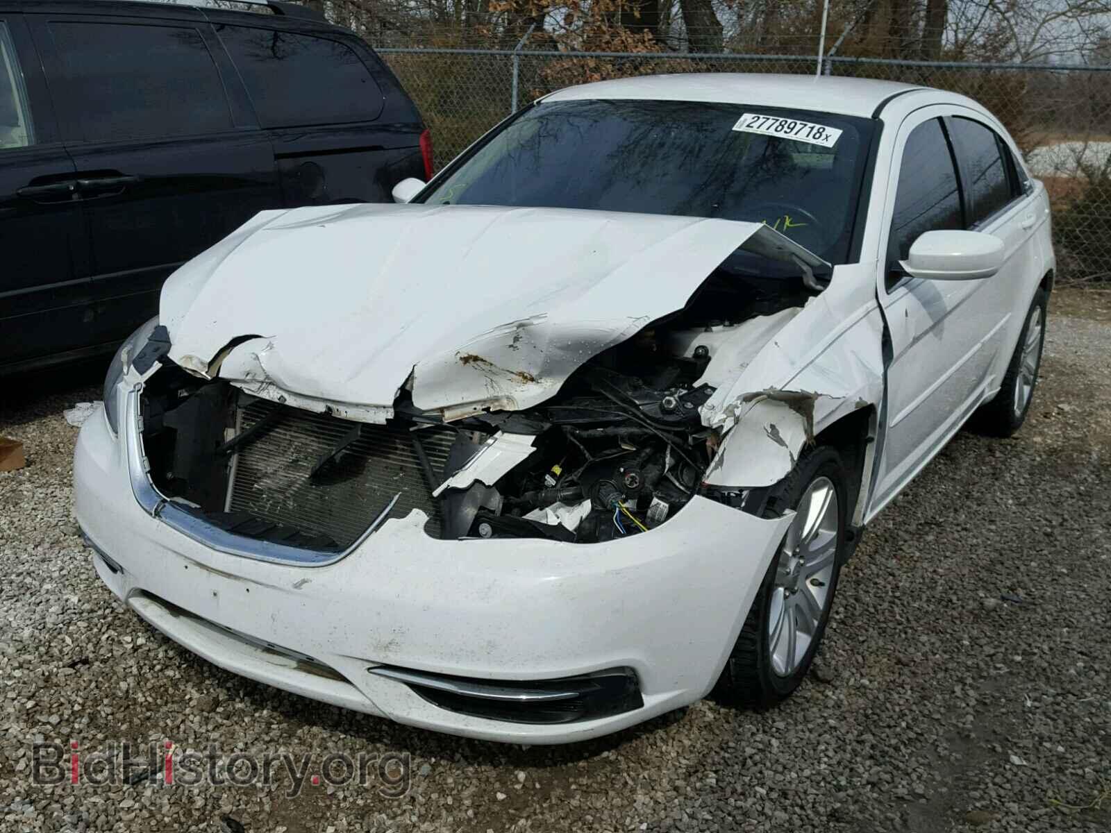 2013 CHRYSLER 200 - VIN: 1C3CCBBB0DN659160 - Фото 2