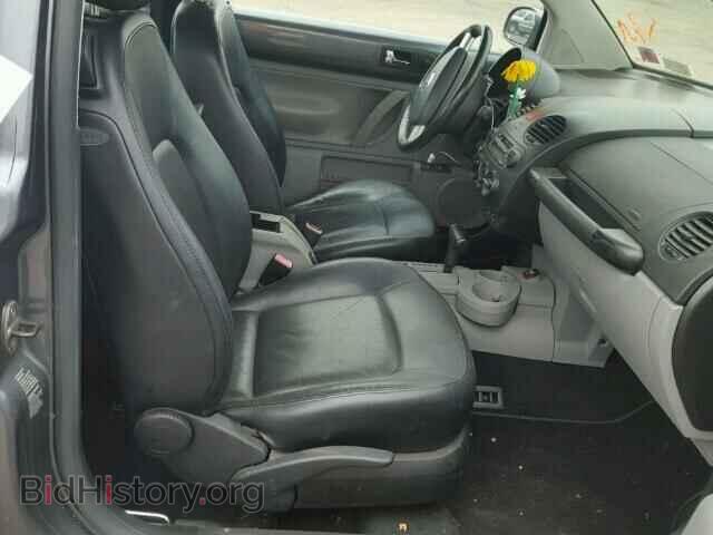 2004 VOLKSWAGEN BEETLE - VIN: 3VWCD31C04M411698 - Фото 5