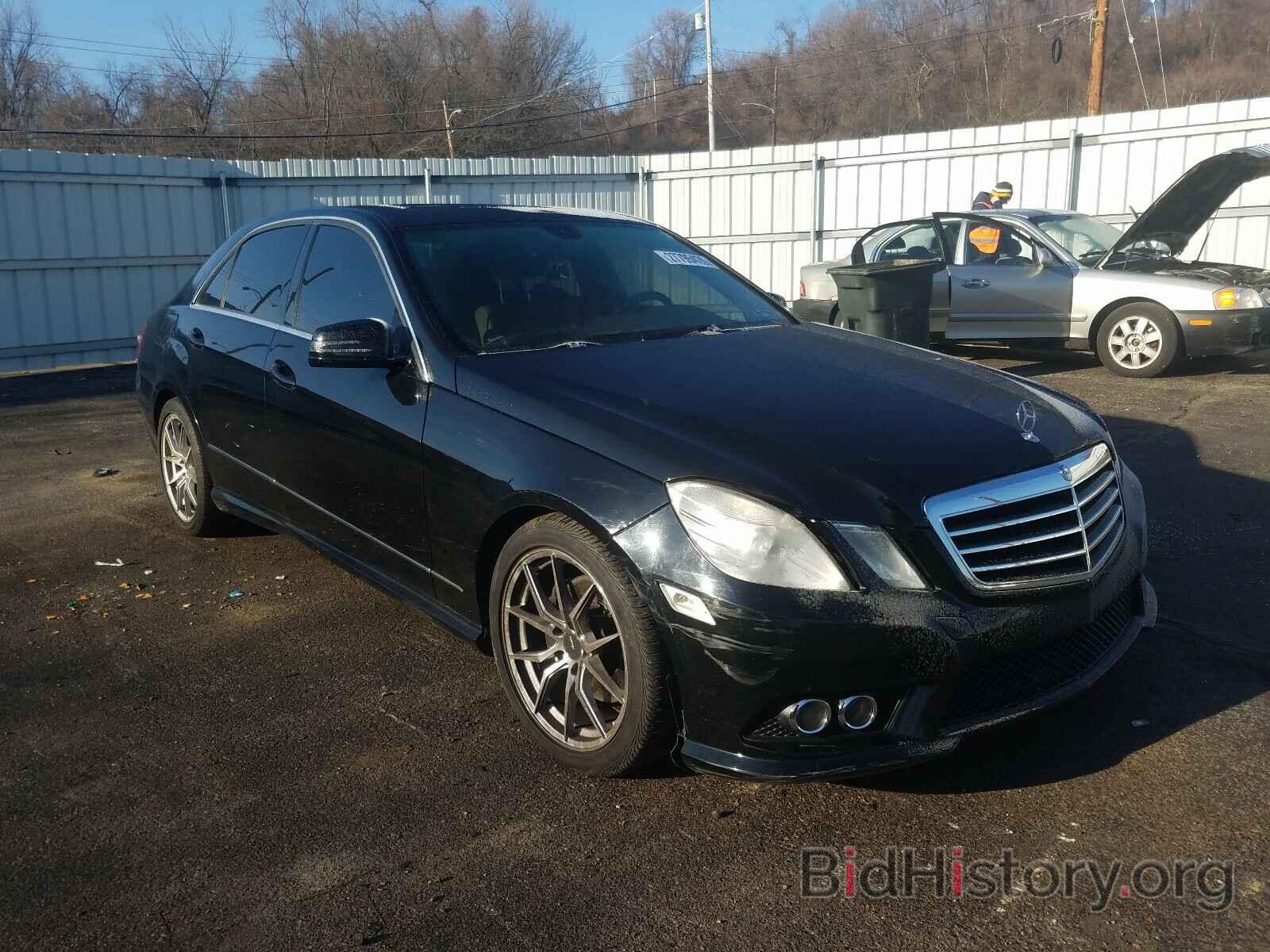 Photo WDDHF8HB1AA169483 - MERCEDES-BENZ E CLASS 2010