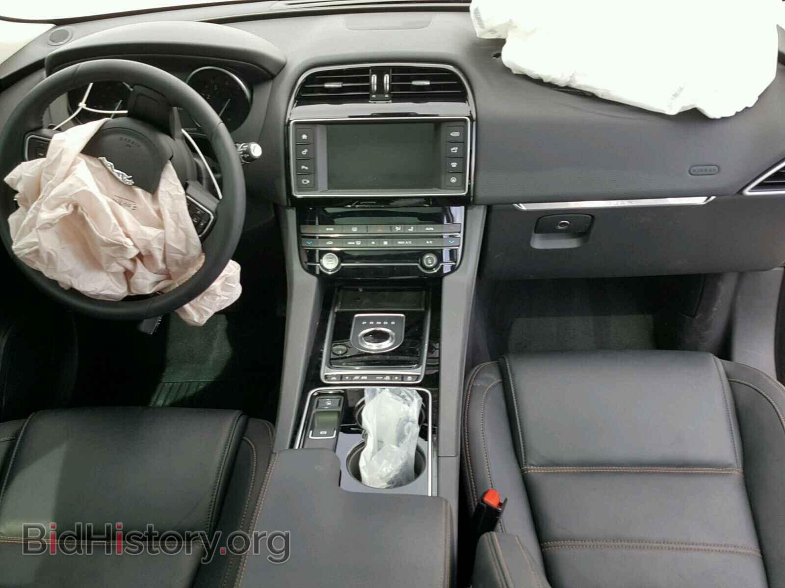 2017 JAGUAR F-PACE - VIN: SADCK2BV7HA496937 - Фото 9