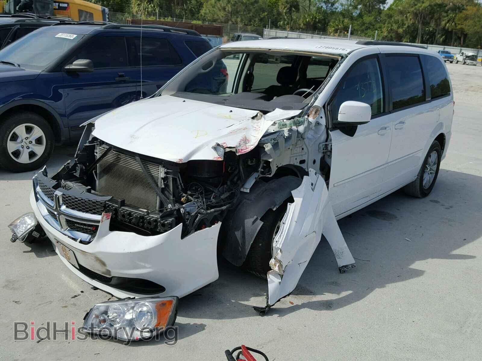 2014 DODGE CARAVAN - VIN: 2C4RDGCG2ER390660 - Фото 2